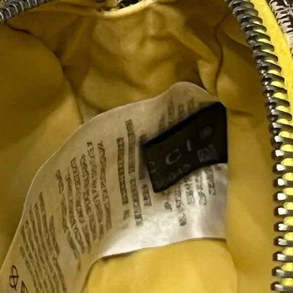 Authentic Gucci Pre-Owned
2016-2023 GG Supreme Kids Hearts belt bag - Picture 7 of 10